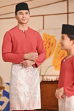 Baju Melayu Teluk Belanga Smart Fit - Regal Red