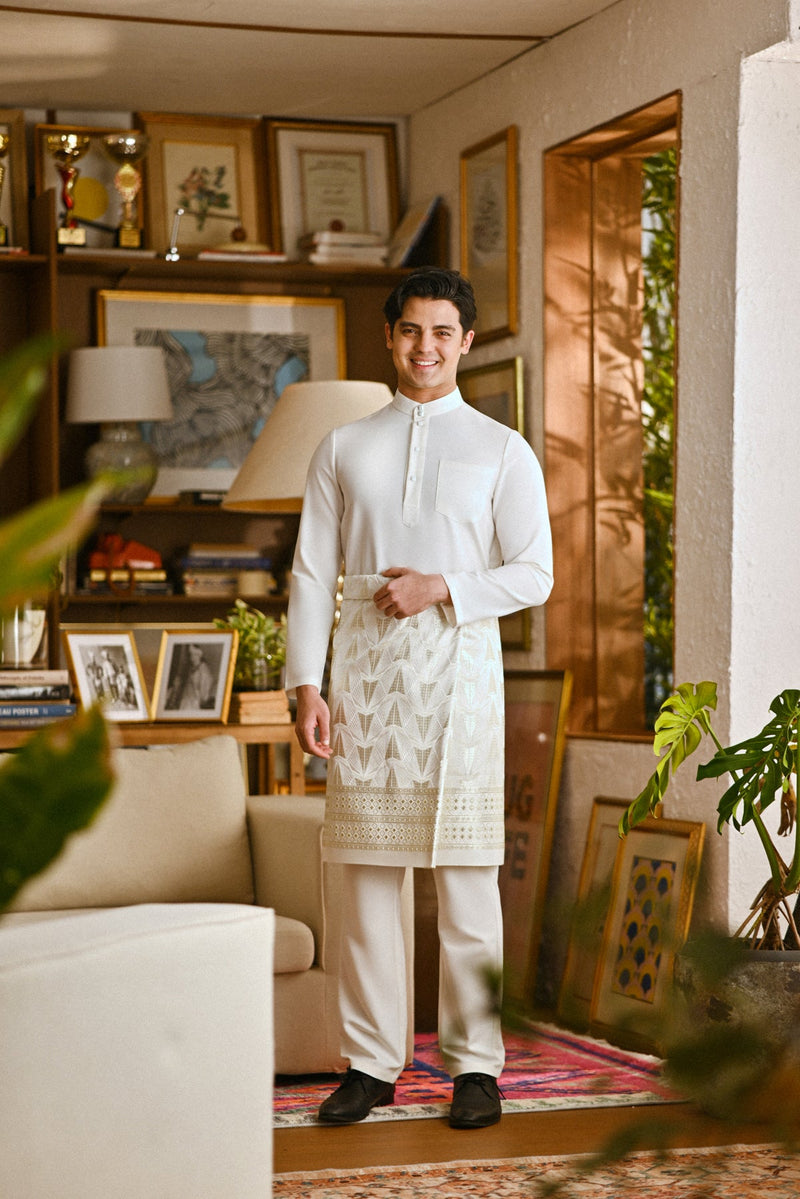 Pahlawan Bespoke Fit Baju Melayu Cekak Musang - Off White