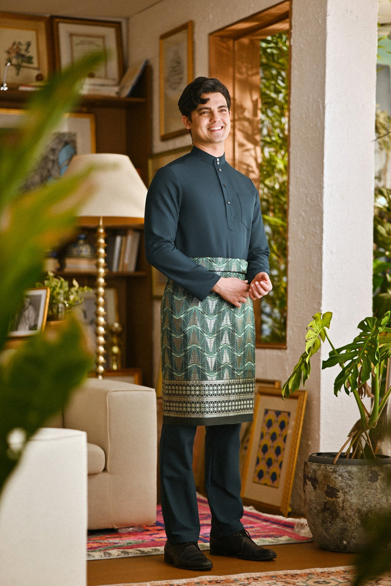 Pahlawan Bespoke Fit Baju Melayu Cekak Musang - Emerald Green