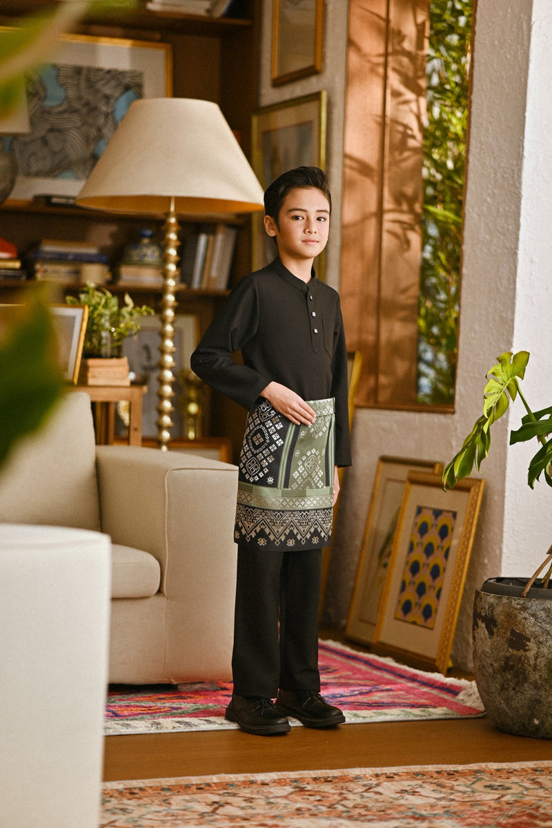 Pahlawan Bespoke Fit Kids Baju Melayu Cekak Musang - Black