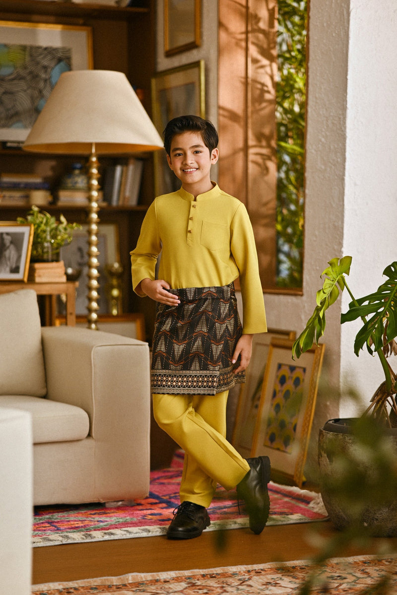 Pahlawan Bespoke Fit Kids Baju Melayu Cekak Musang - Misted Yellow