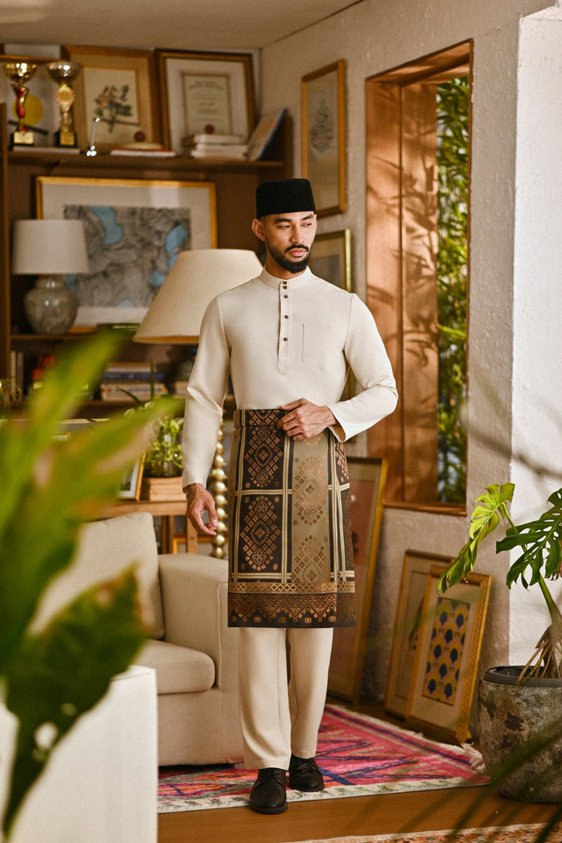 Pahlawan Bespoke Fit Baju Melayu Cekak Musang - Nude