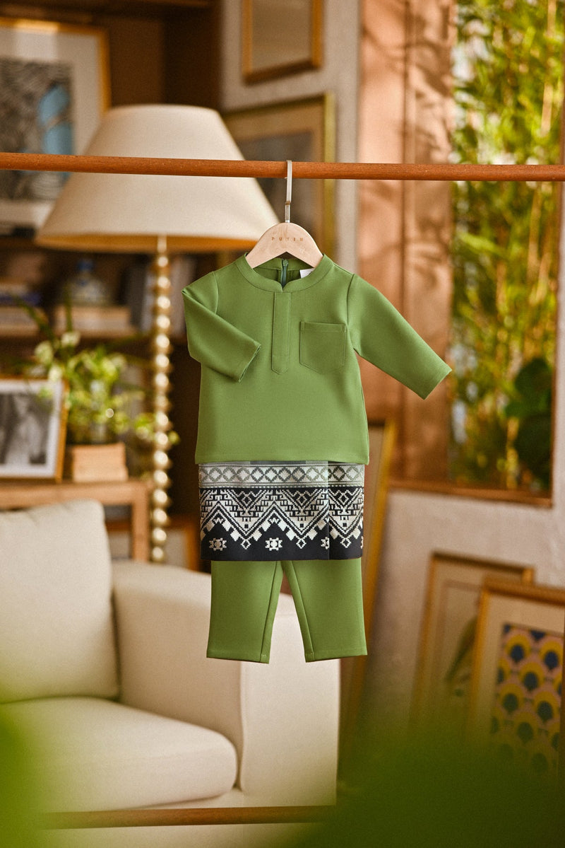 Pahlawan Bespoke Fit Babies Baju Melayu Cekak Musang - Grass Green