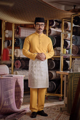 Bendahara Bespoke Fit Baju Melayu Cekak Musang - Honey Gold