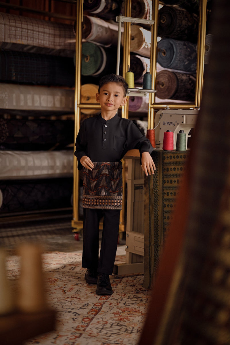 Bendahara Bespoke Fit Kids Baju Melayu Cekak Musang - Black