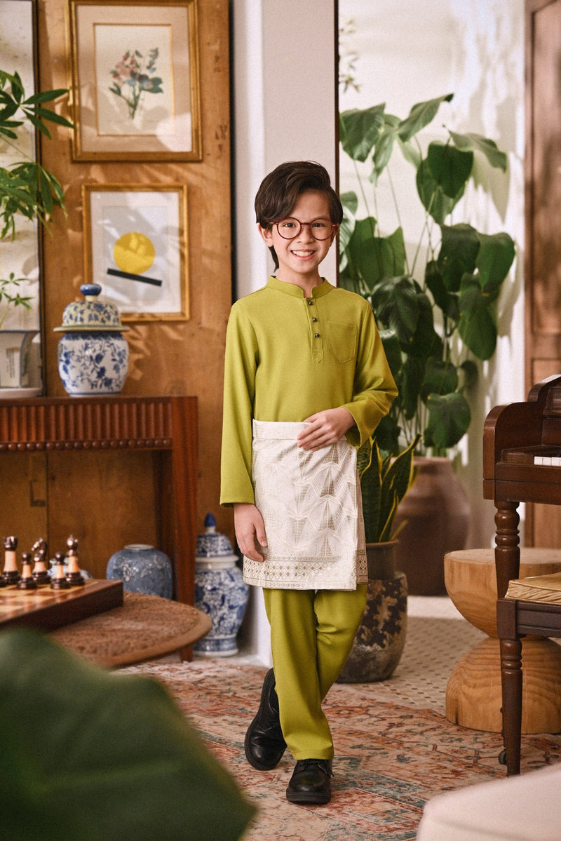 Arjuna Bespoke Fit Kids Baju Melayu Cekak Musang - Moss Green