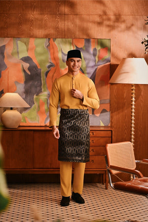 Baju Melayu Majestic Bespoke Fit - Honey Gold