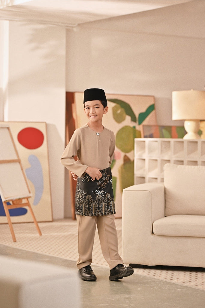 Baju Melayu Kids Teluk Belanga Deluxe Smart Fit - Silver Mink