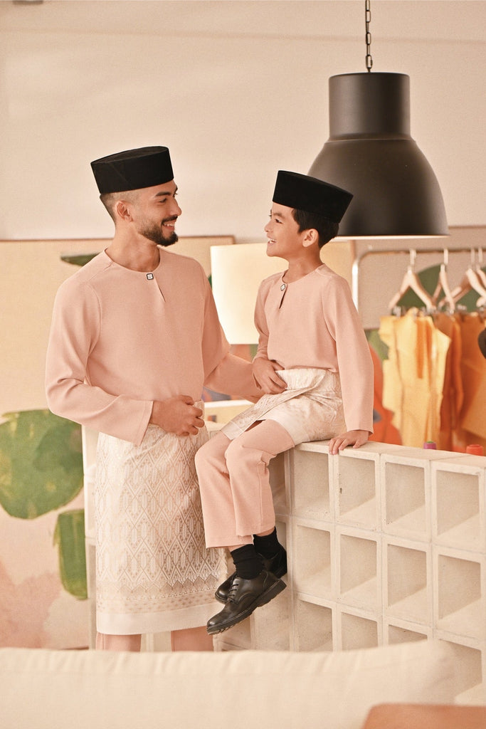 Baju Melayu Teluk Belanga Deluxe Smart Fit - Pale Blush